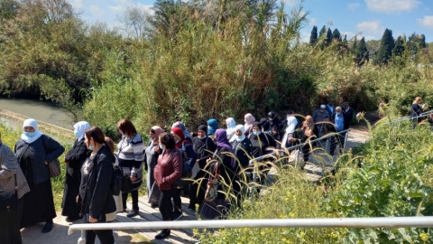 סלמה חוסניה וראס אל עין בטיול לעין אפק, אפריל 2021 (3).jpeg