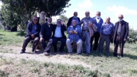 סלמה חוסניה וראס אל עין בטיול לעין אפק, אפריל 2021 (19).jpeg