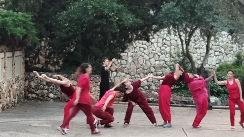 mahol1.jpg